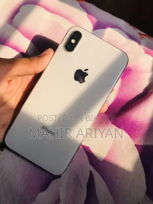 অ্যাপল আইফোন এক্স ৬৪ জিবি হোয়াইট