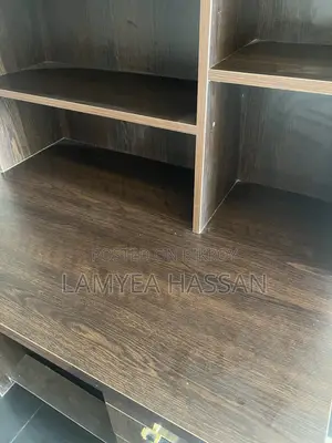 Bookshelf / Study Table