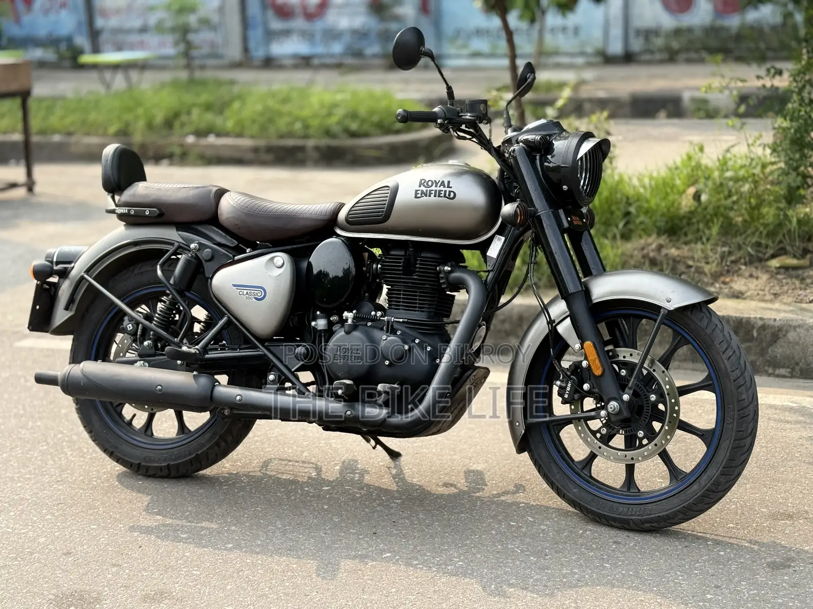 Royal Enfield Classic 350 2025 Gray