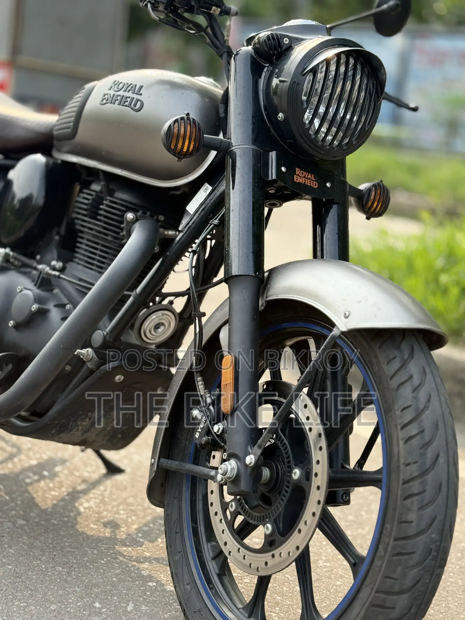 Royal Enfield Classic 350 2025 Gray