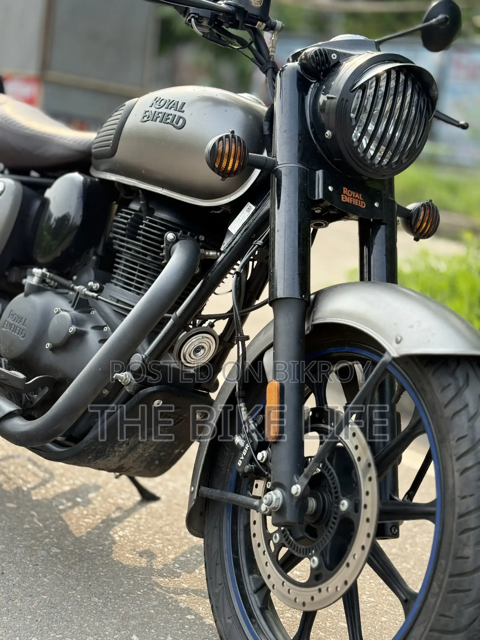 Royal Enfield Classic 350 2025 Gray