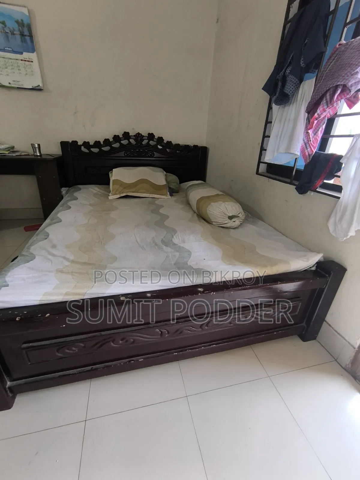 Wooden Bed for Sell at Cheap Rate