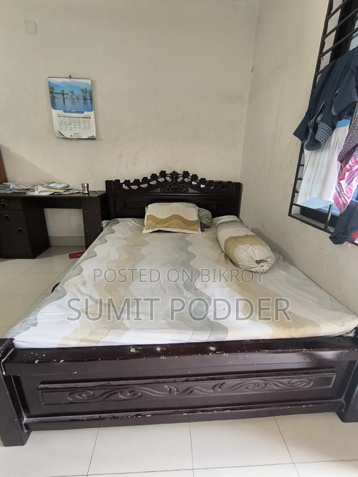Wooden Bed for Sell at Cheap Rate