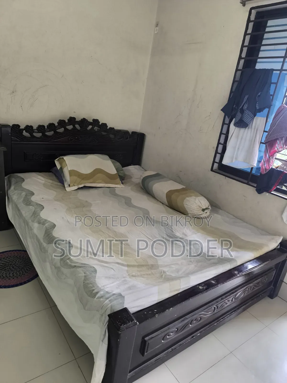 Wooden Bed for Sell at Cheap Rate