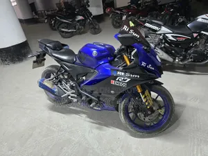 Yamaha 2021 Blue