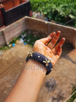 The bangle that will make everyone look twice...!
