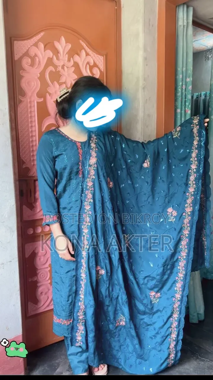 Woman's Dress Collection