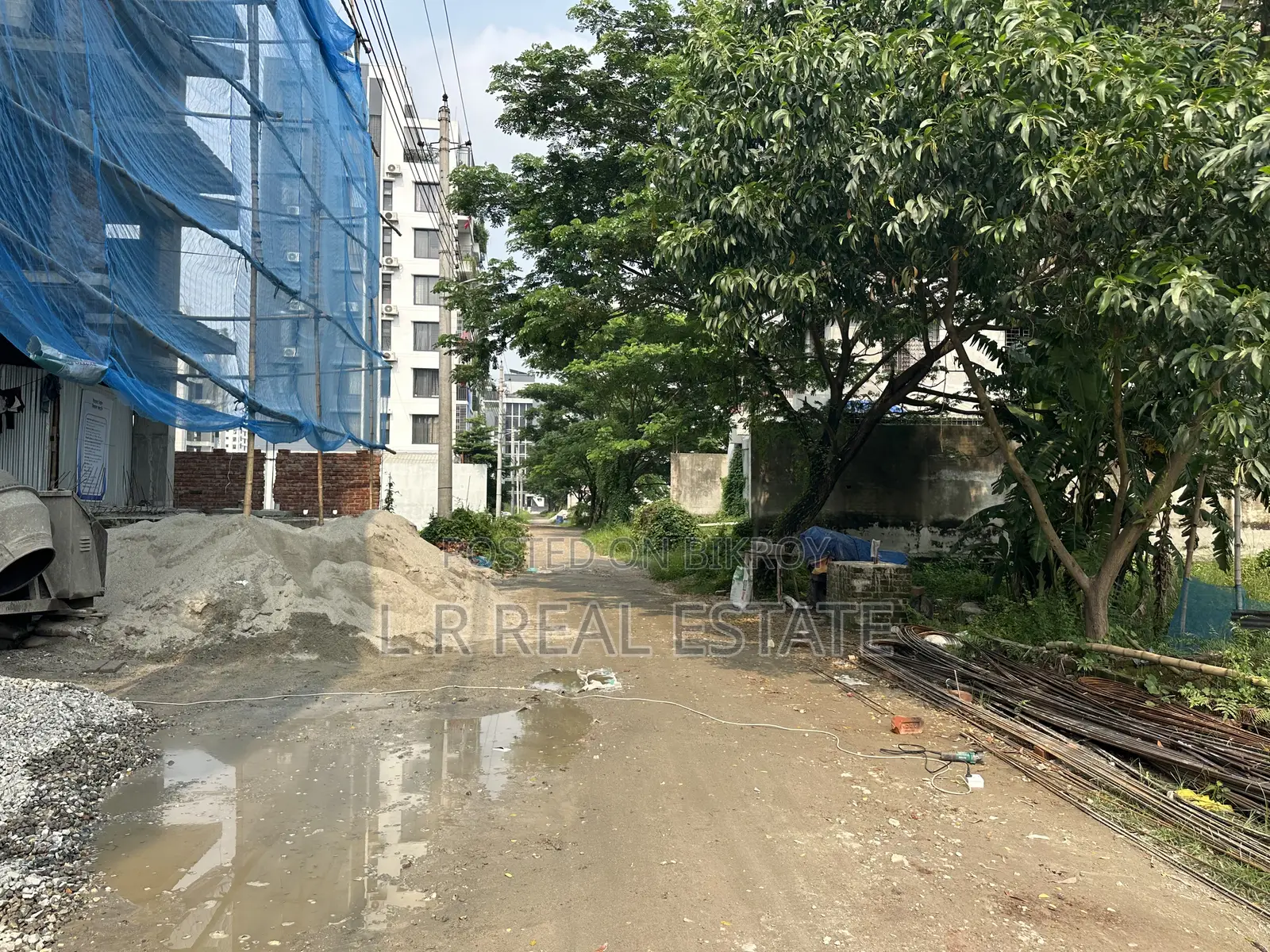 L-Block, (3+3)=6 Katha Plot Urgent Sell for Bashundhara R/A
