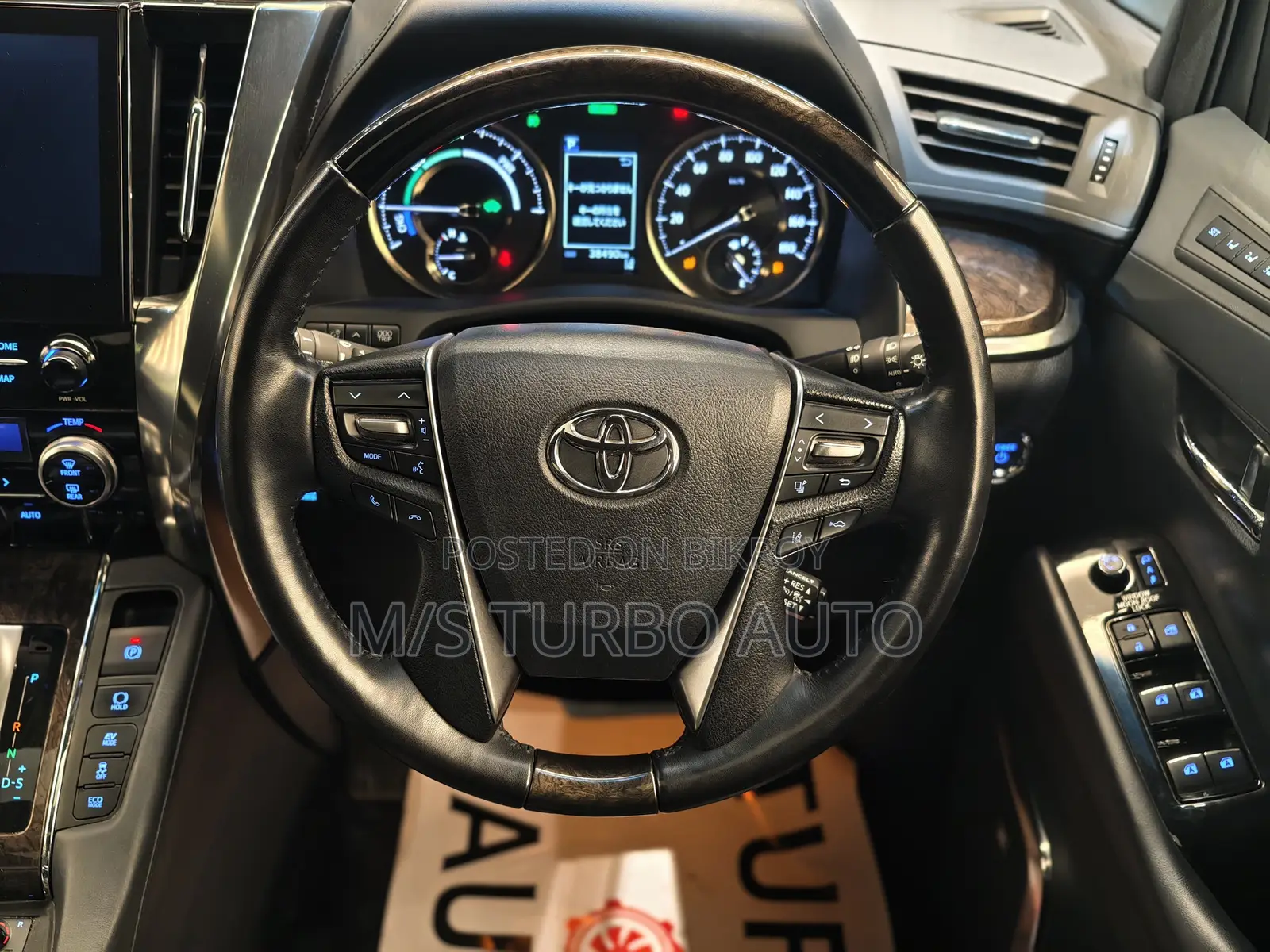 Toyota Alphard 2020 Pearl