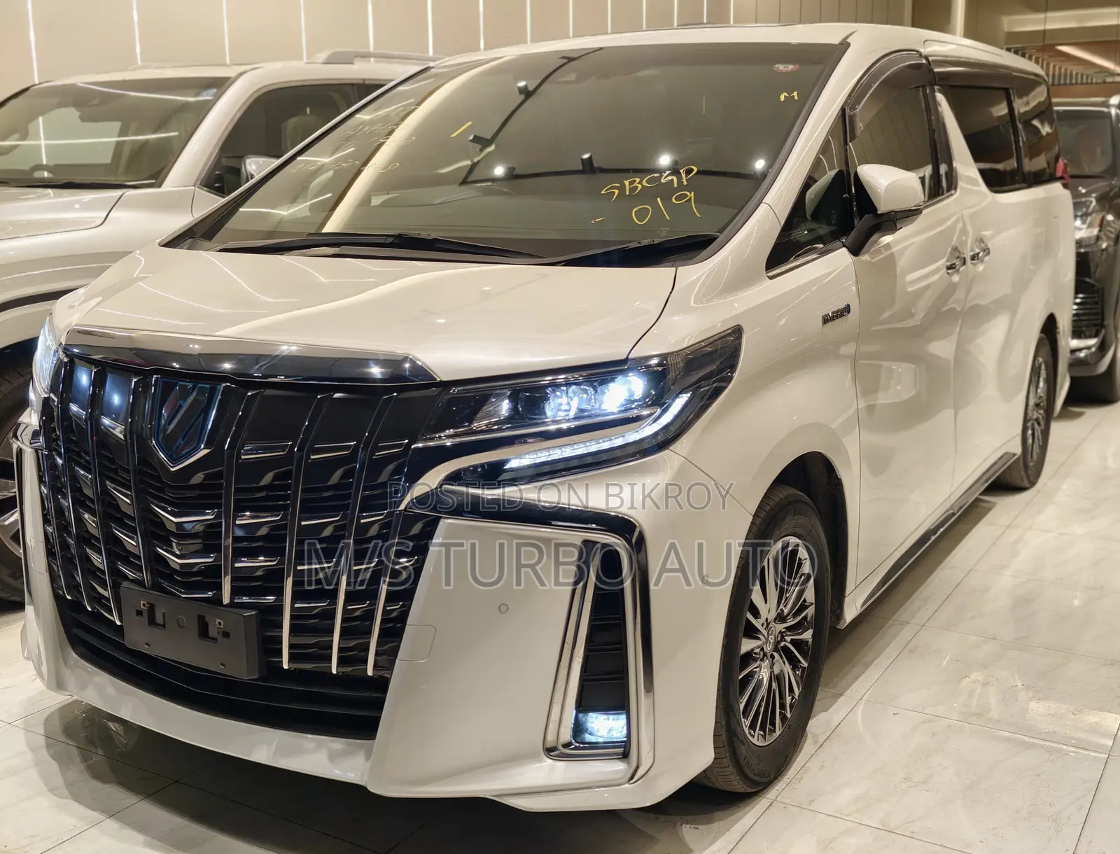 Toyota Alphard 2020 Pearl