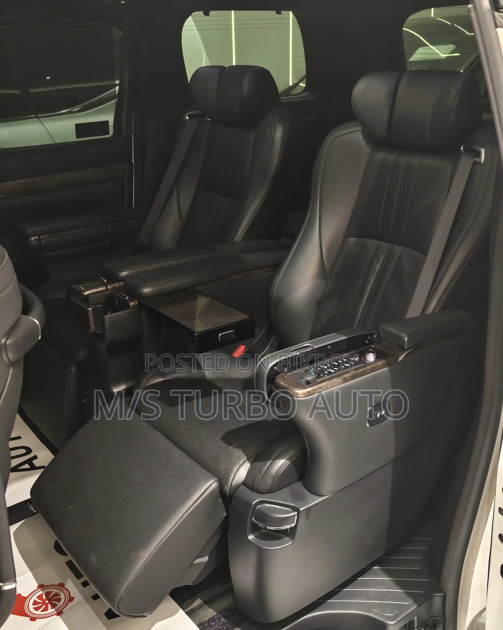 Toyota Alphard 2020 Pearl