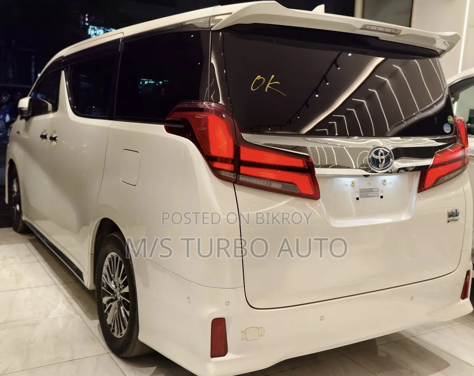 Toyota Alphard 2020 Pearl