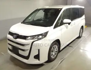 Toyota Noah 2022 Pearl