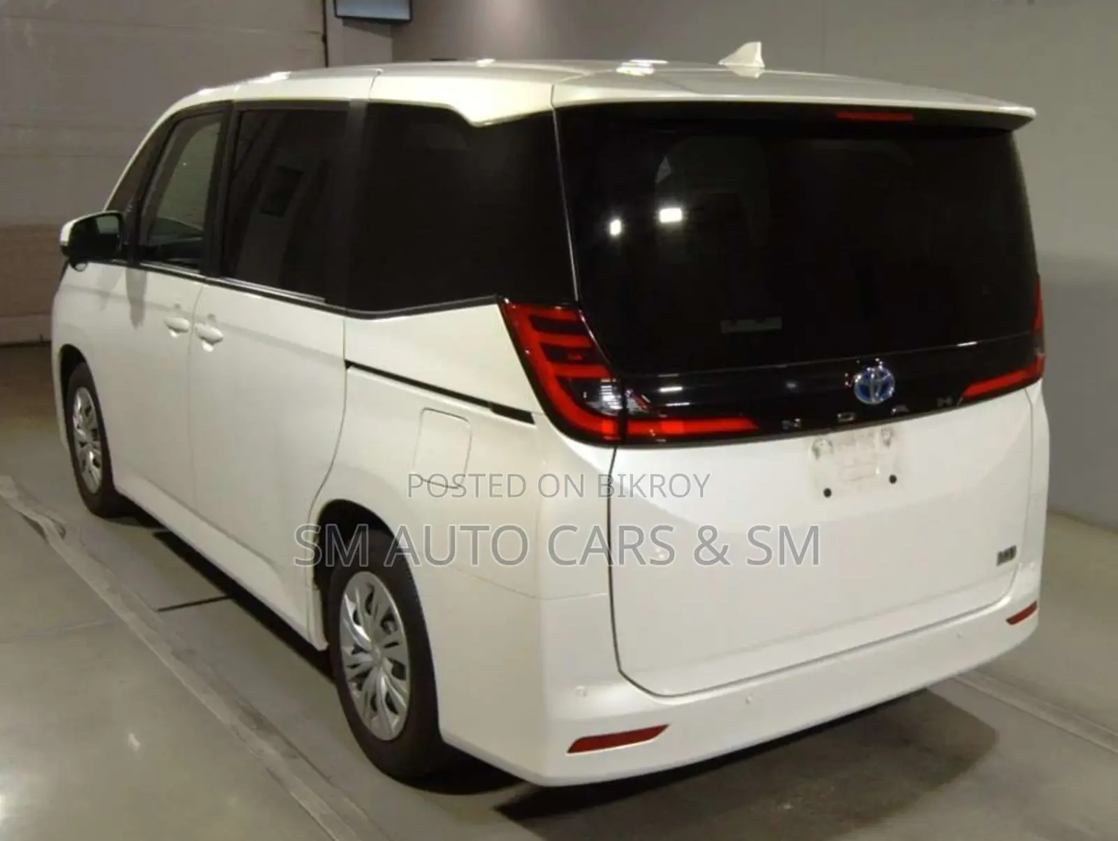 Toyota Noah 2022 Pearl