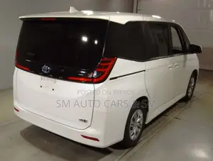 Toyota Noah 2022 Pearl