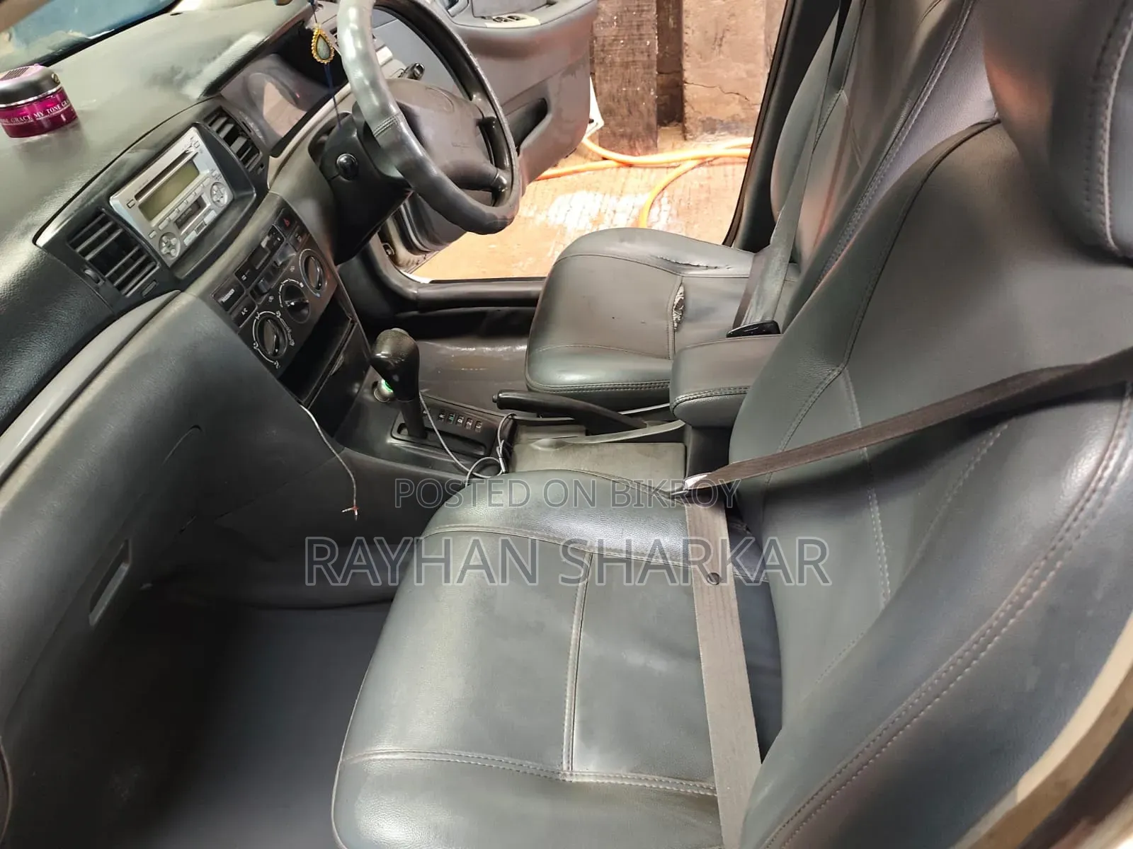 Toyota Corolla 2004 White