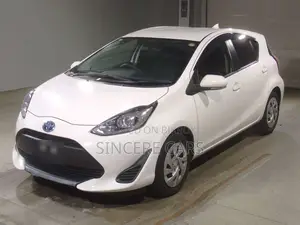 Toyota Aqua 2021 White