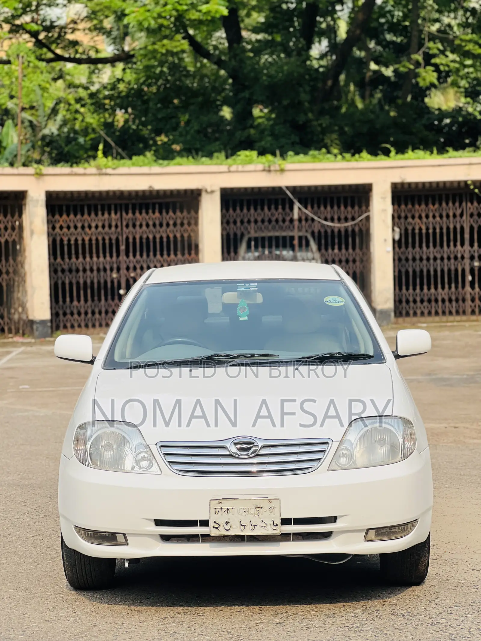 Toyota Corolla Sedan 2003 White