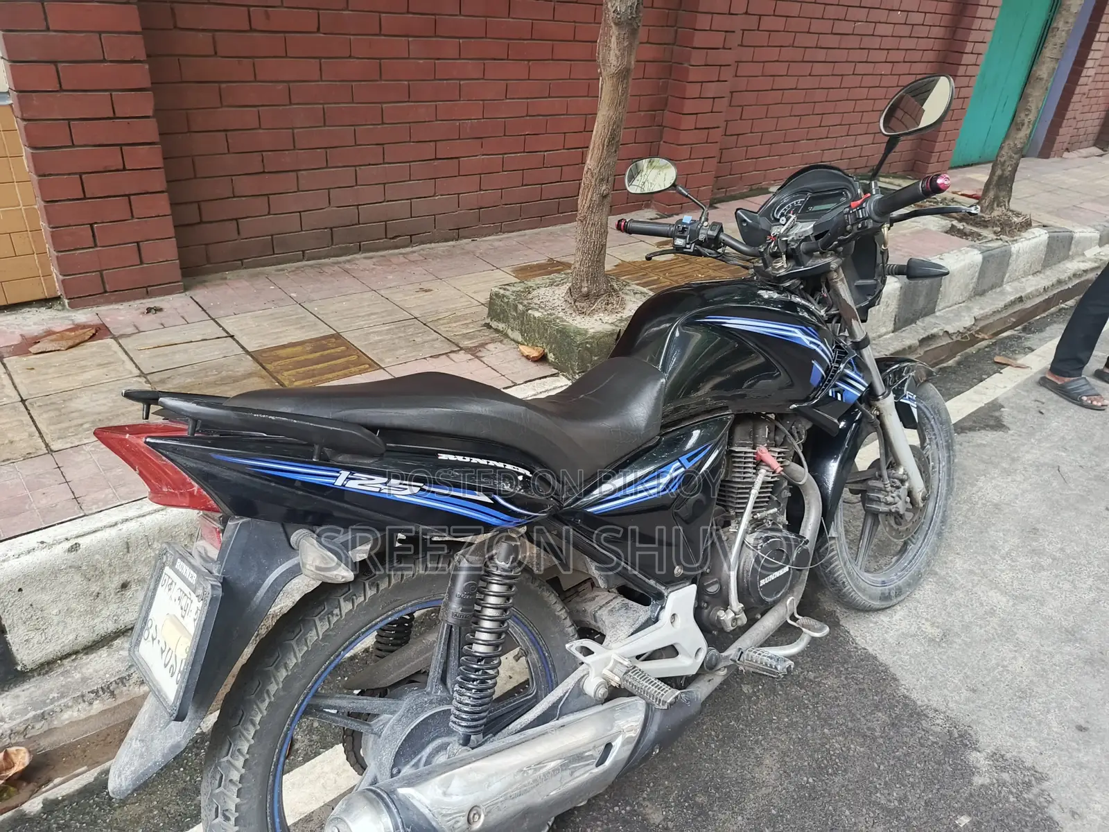 Runner Turbo 125 2019 Black