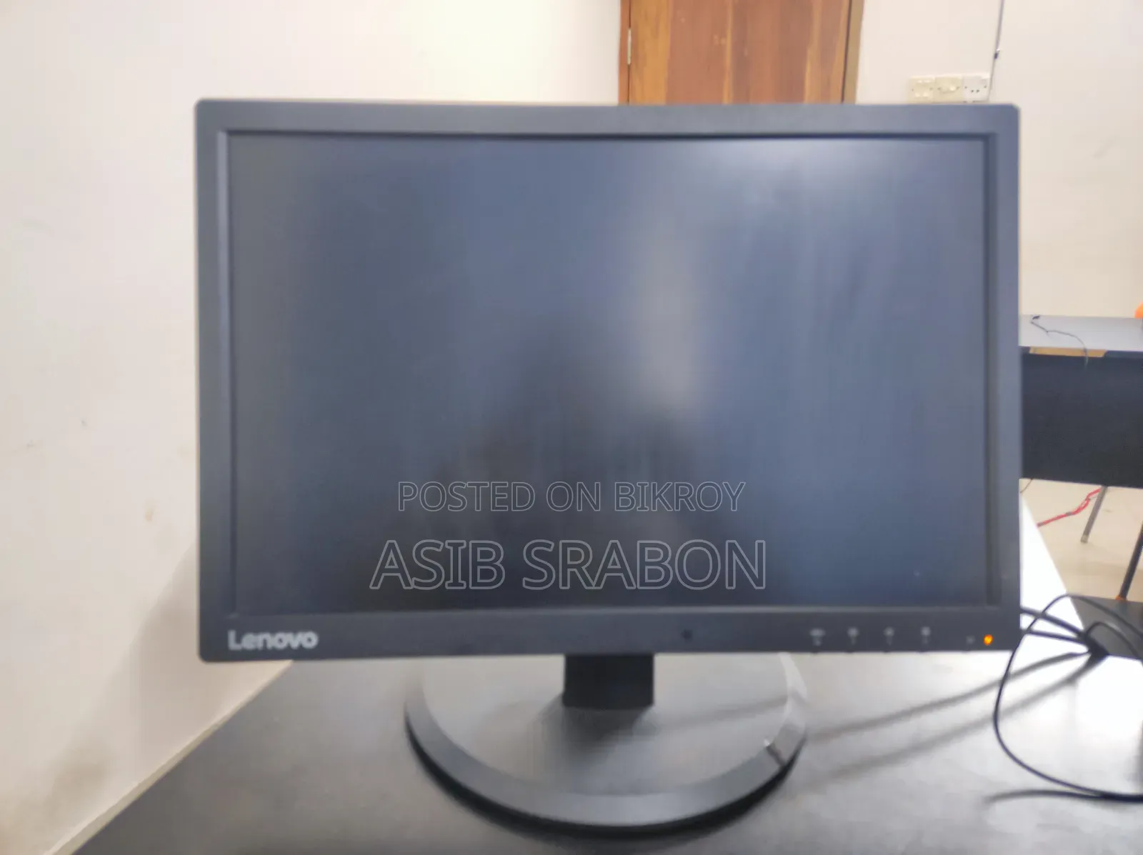 Desktop Computer Lenovo 8GB Intel Core i5 SSD 256GB