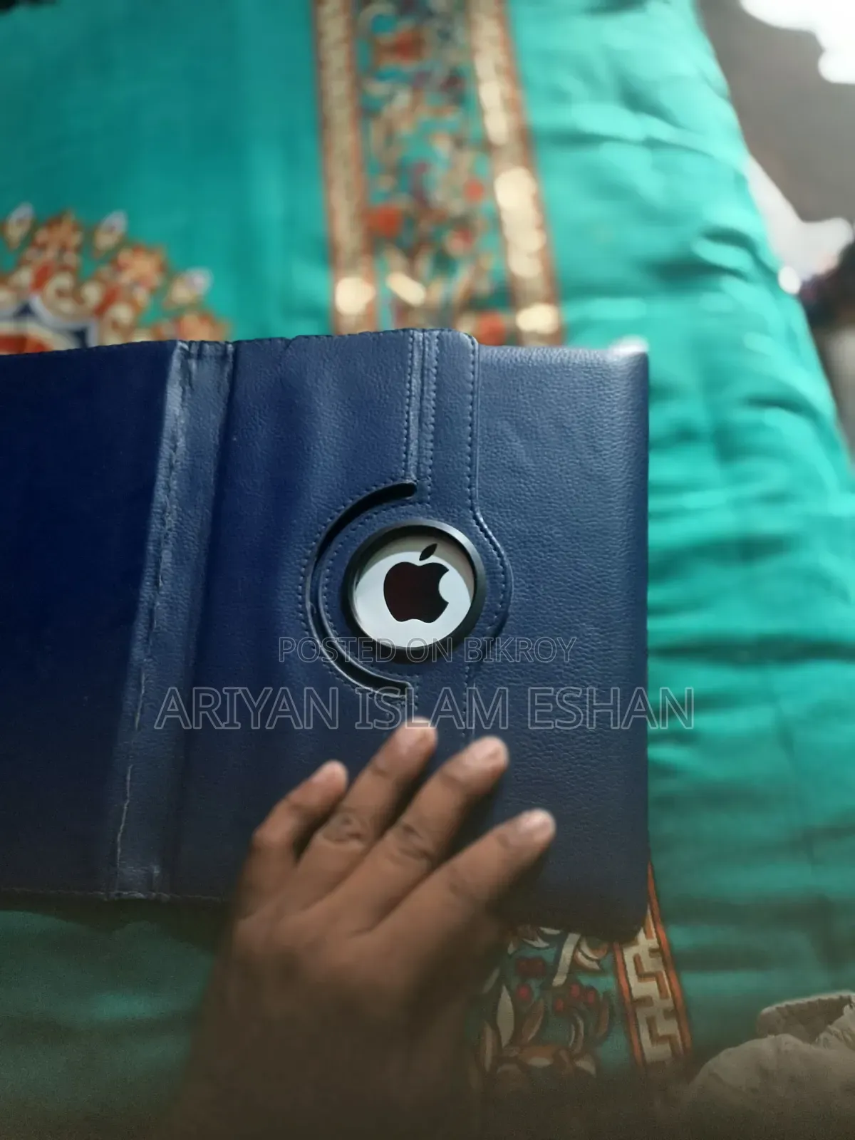 Laptop Apple 2GB Apple M2 HDD 32GB