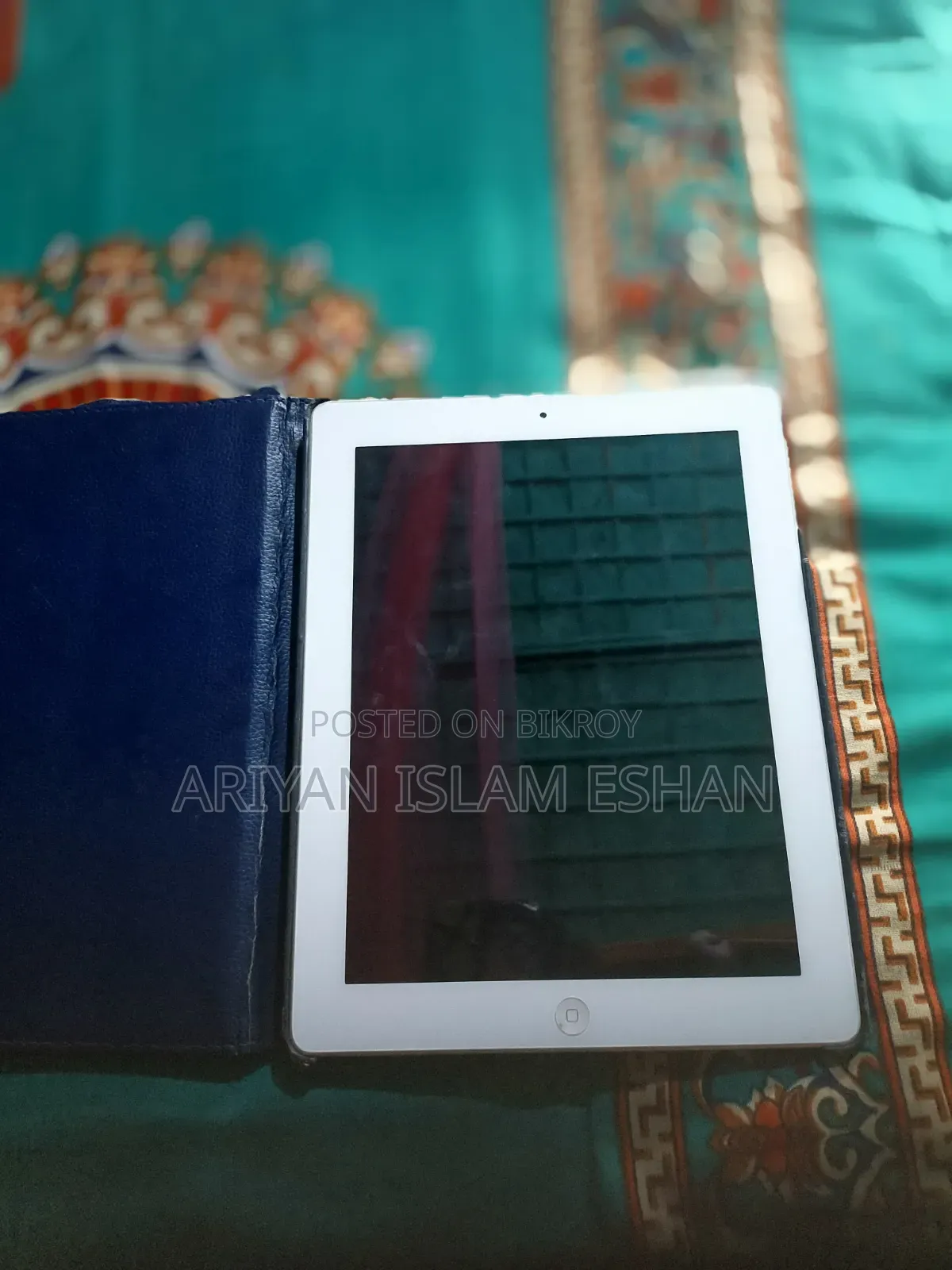 Laptop Apple 2GB Apple M2 HDD 32GB