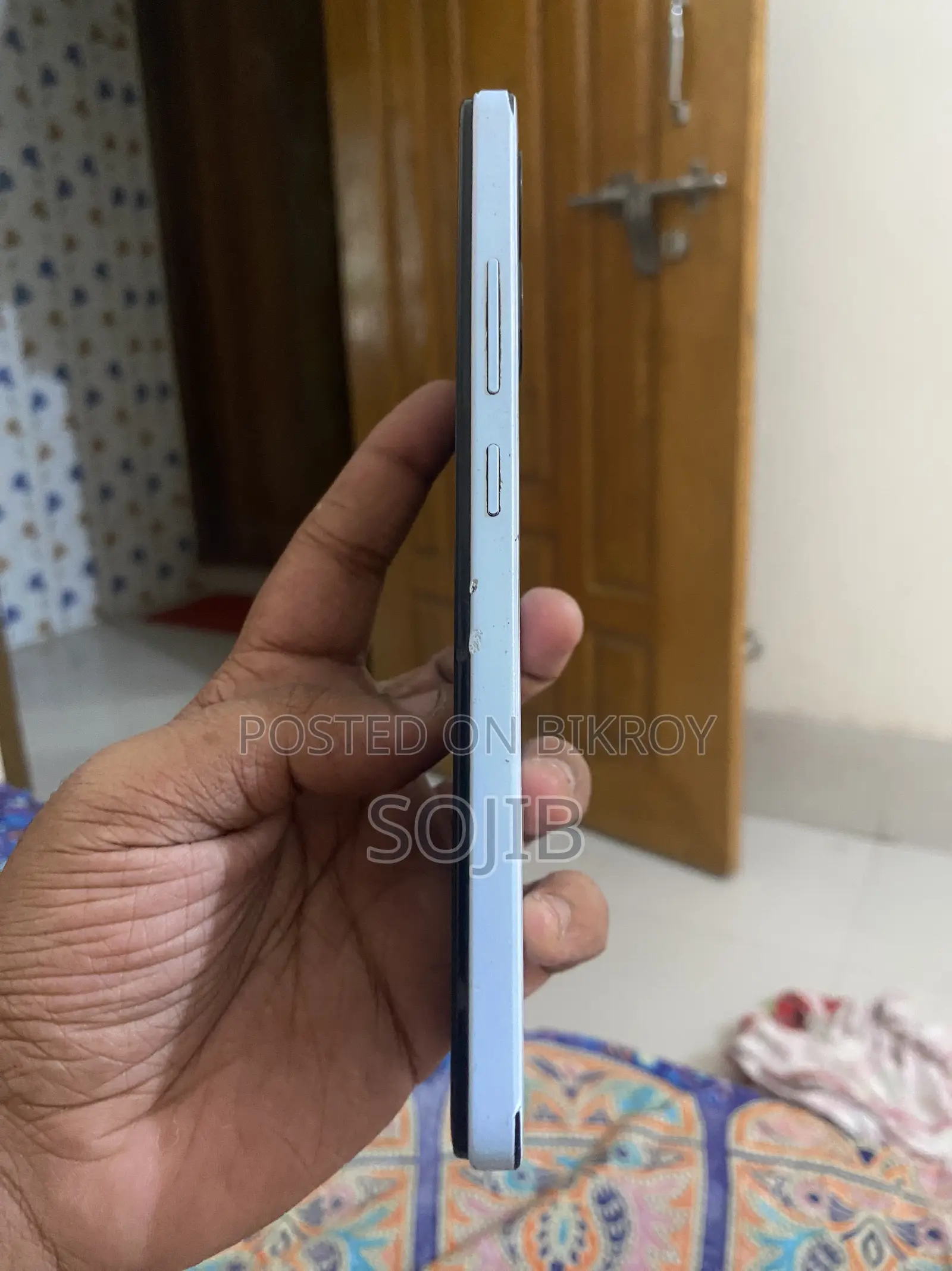 Itel P40 32 GB White