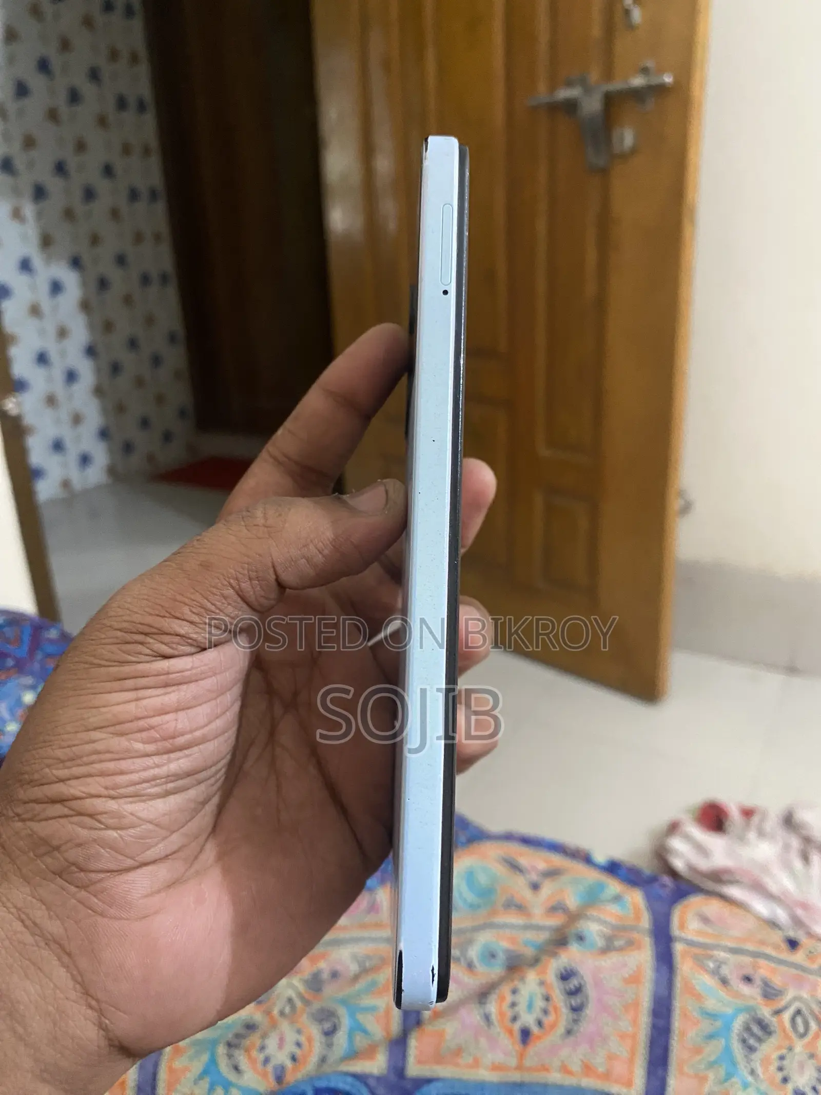 Itel P40 32 GB White