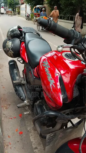 Hero Hunk ২০১৬ রেড