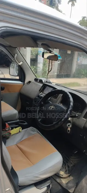 Toyota TownAce 2010 Grey