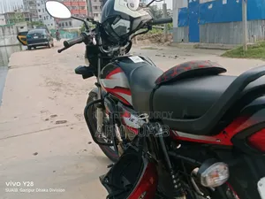 Hero HF Deluxe 2025 Black
