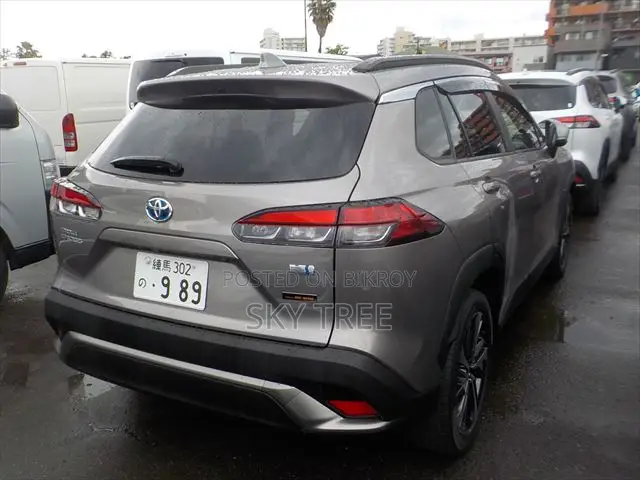 Toyota Corolla Cross 2021 Brown