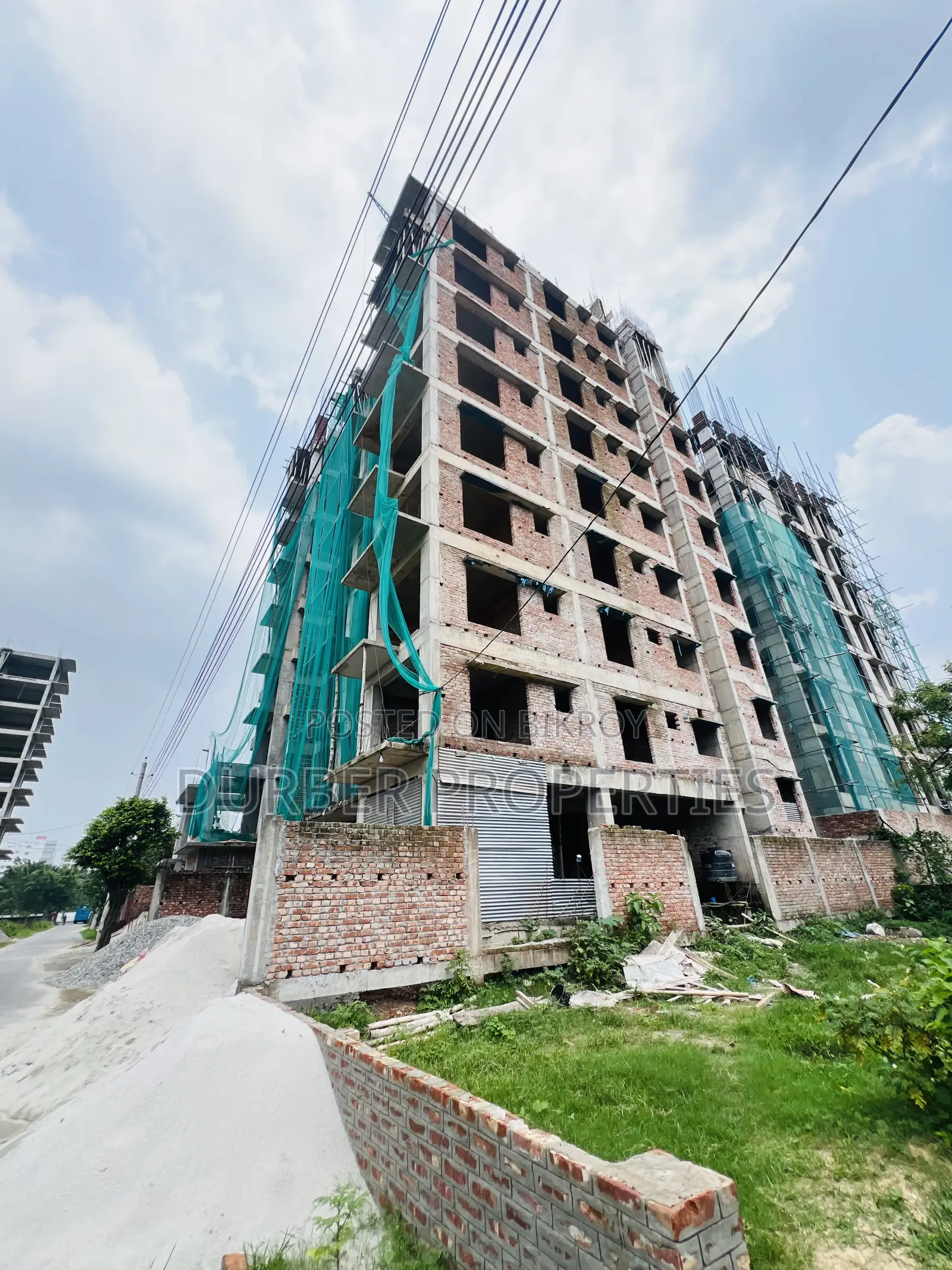 Furnished 4-Bedroom Apartment in Bashundhara for Sale