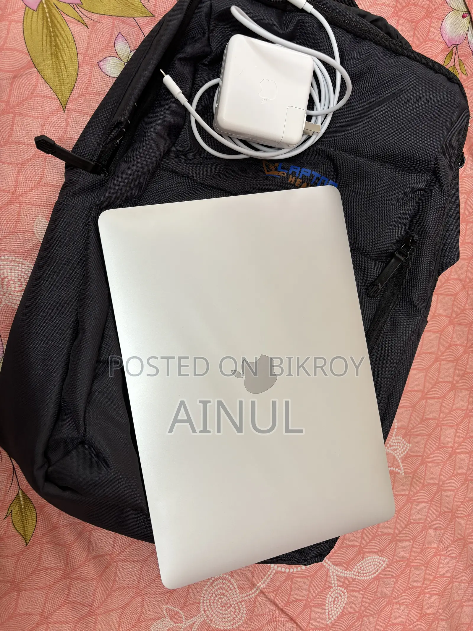 Laptop Apple MacBook Pro 2017 8GB Intel Core i5 Solid State Drive 256GB