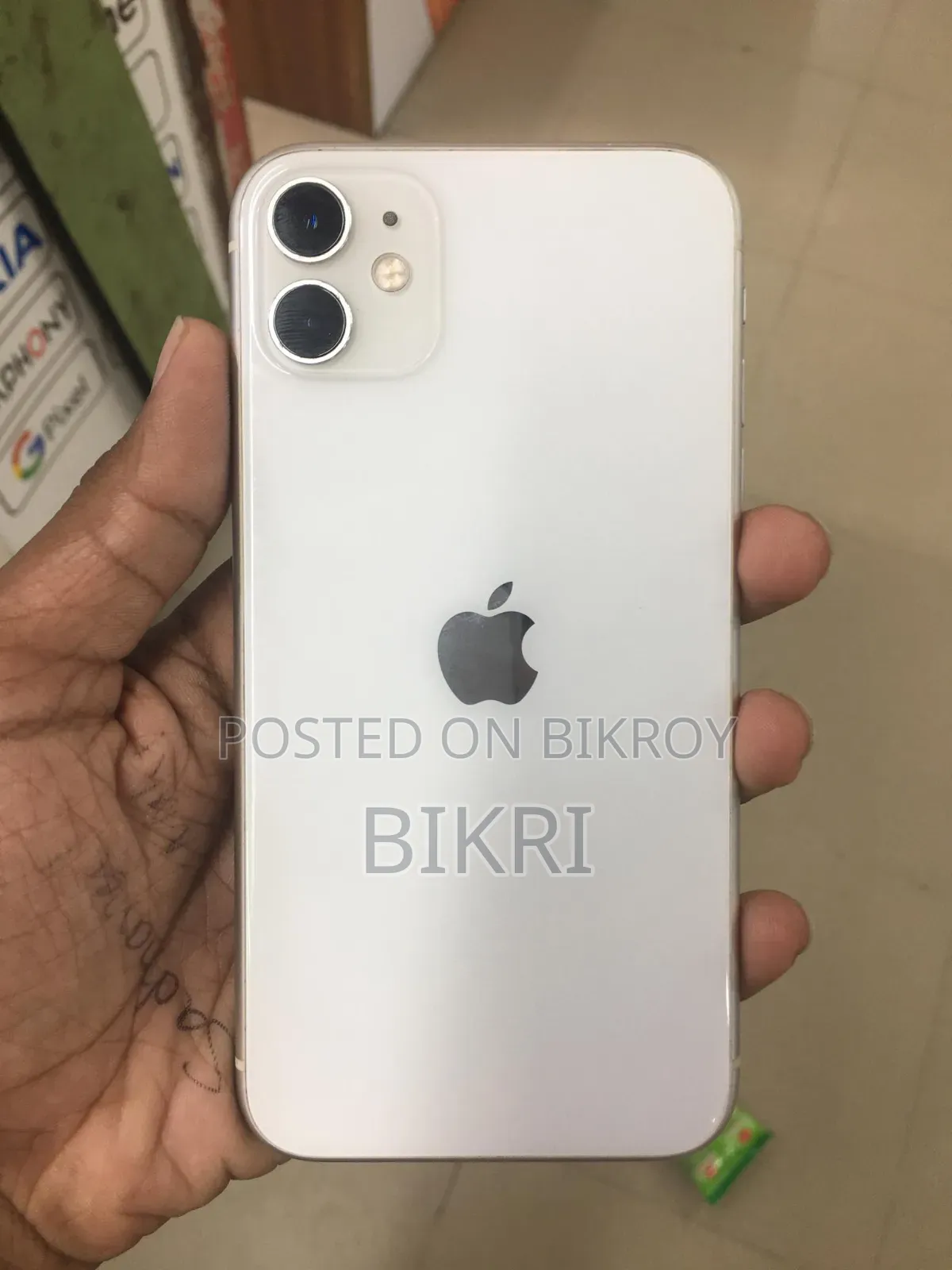 Apple iPhone 11 64 GB White