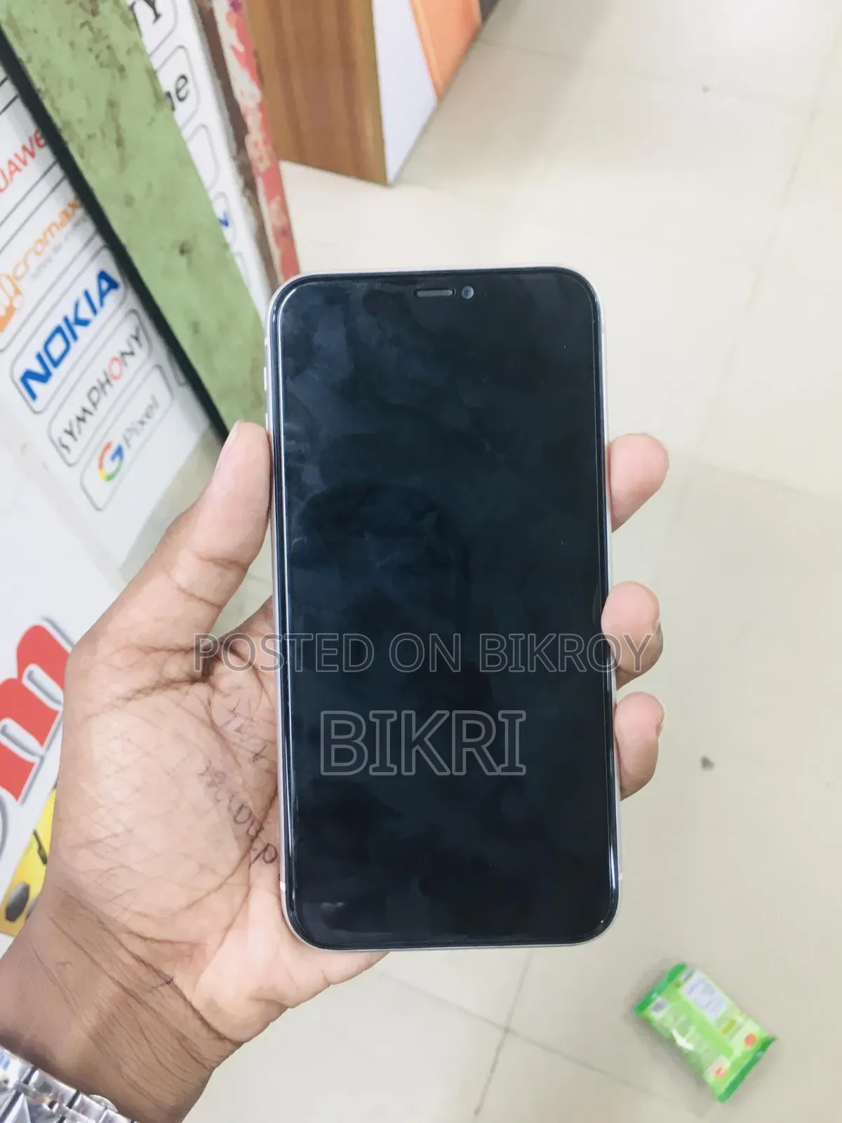 Apple iPhone 11 64 GB White