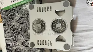 ল্যাপটপ স্ট্যান্ড