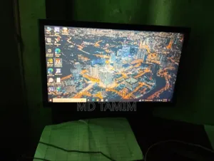Desktop Computer 4GB Intel Core i3 HDD+SSD 640GB
