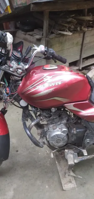 Bajaj Discover 100 2015 Red