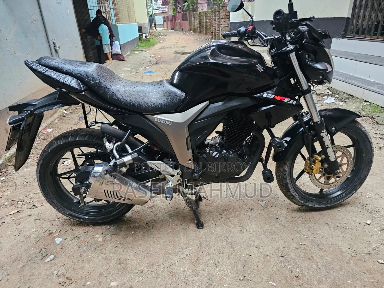সুজুকি জিক্সার মনোটোন ২০২০ কালো