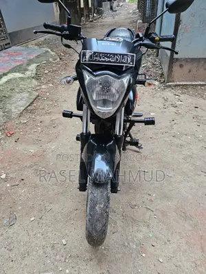 সুজুকি জিক্সার মনোটোন ২০২০ কালো