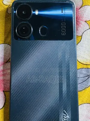 Itel P40 64 GB Black