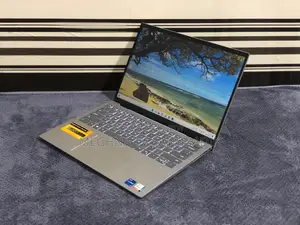 Laptop Dell 3GB Intel SSD 256GB