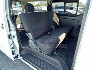 Toyota HiAce 2021 White