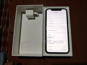 Apple iPhone 11 64 GB White