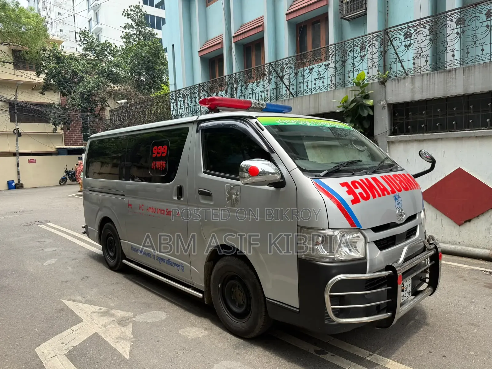 Toyota HiAce 2021 Silver