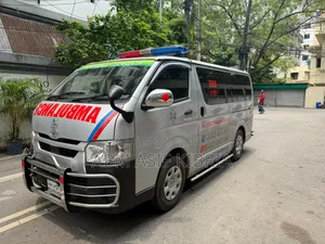 Toyota HiAce 2021 Silver