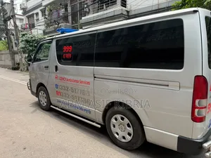 Toyota HiAce 2021 Silver