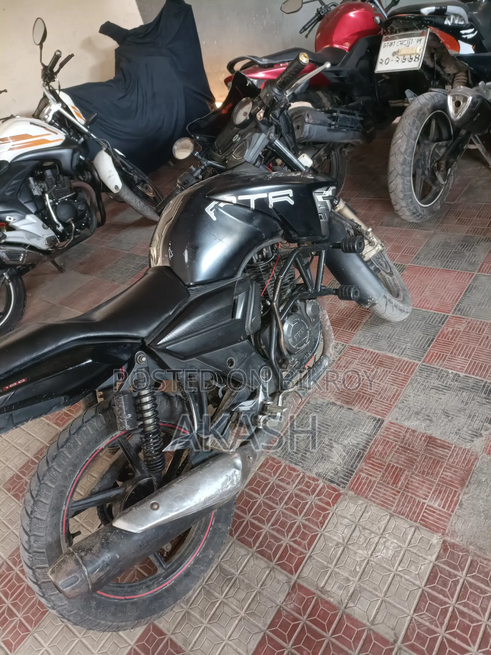 TVS Apache RTR 160 2V 2018 Black