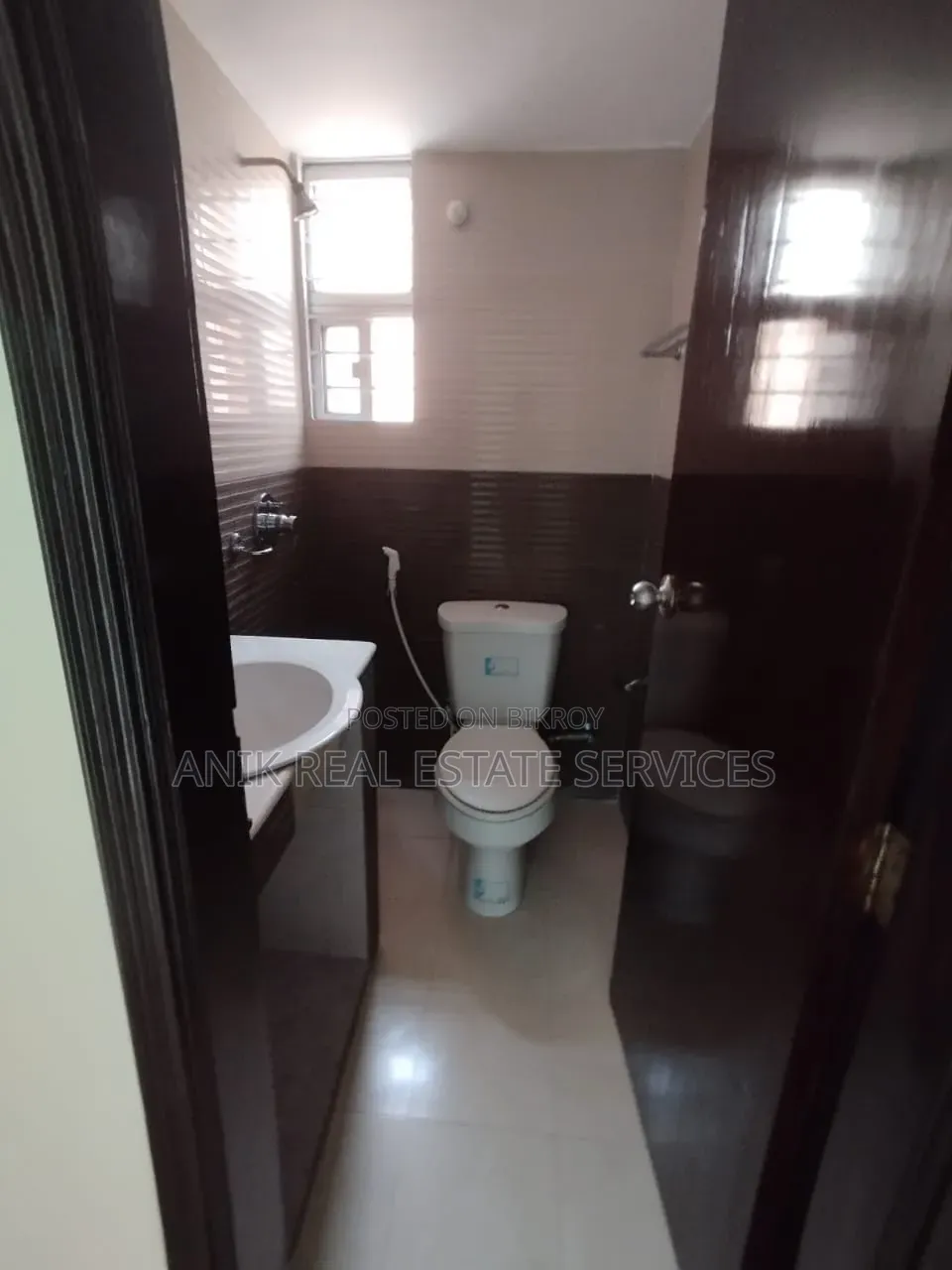 4bdrm Apartment in Anik Real Estate, Gulshan for Rent